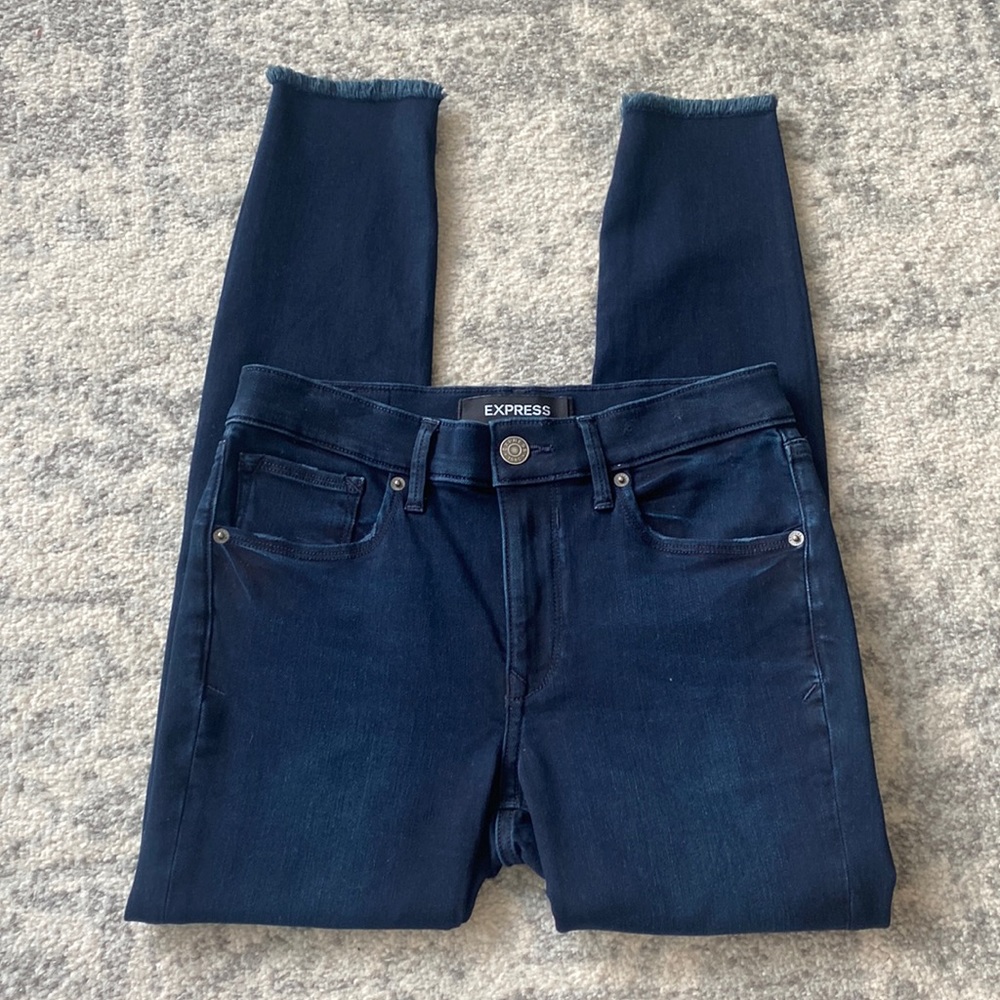 Express cropped legging mid rise dark wash jeans 4 R